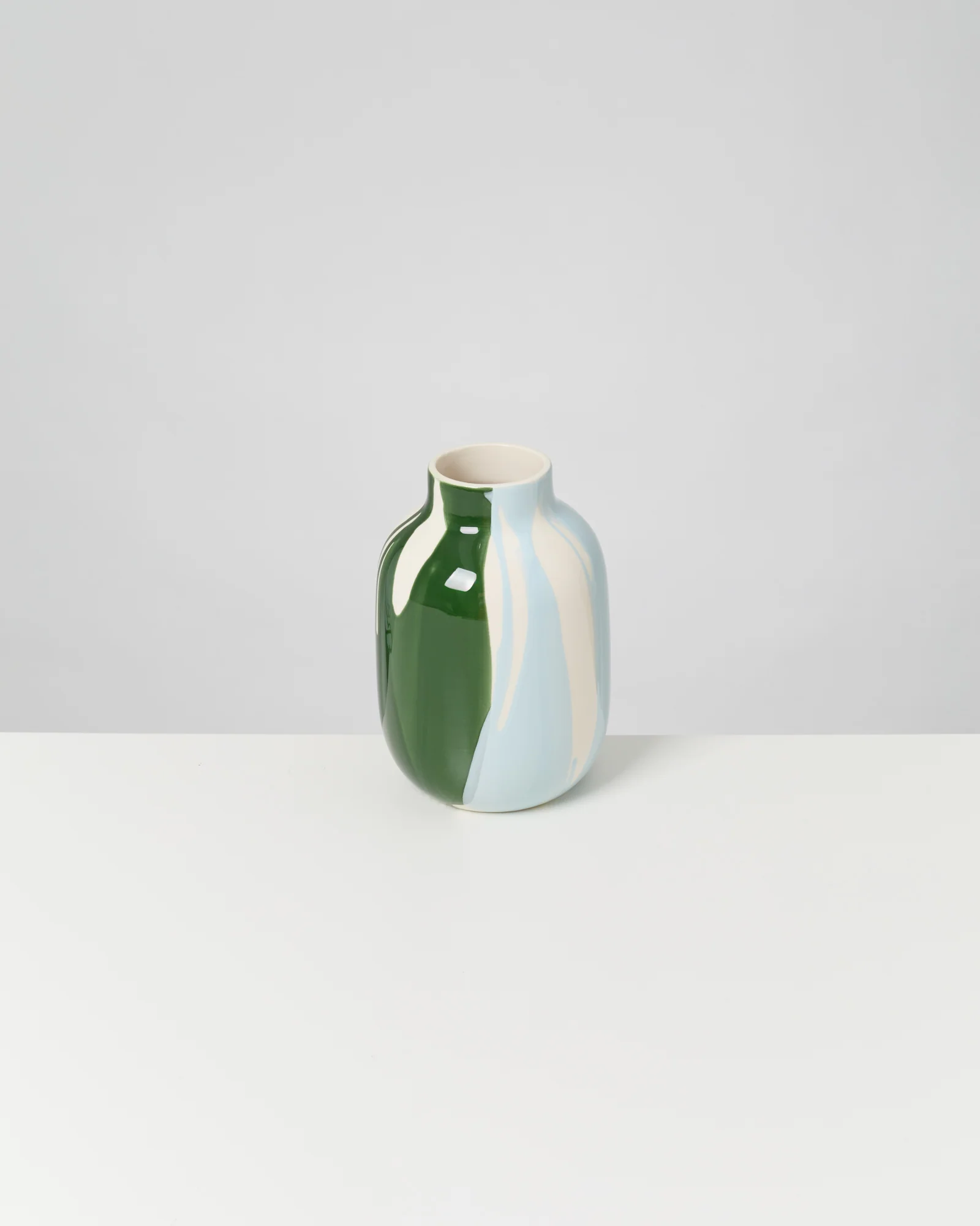 Nuno Vase M drip dunkelgrün hellblau